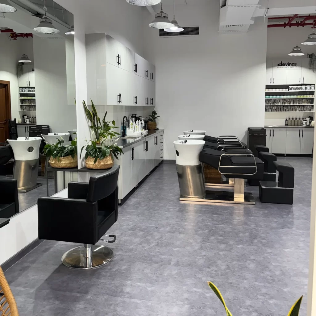 Your First Visit to an Arjan Hair Salon: What You Should Know Before You Go